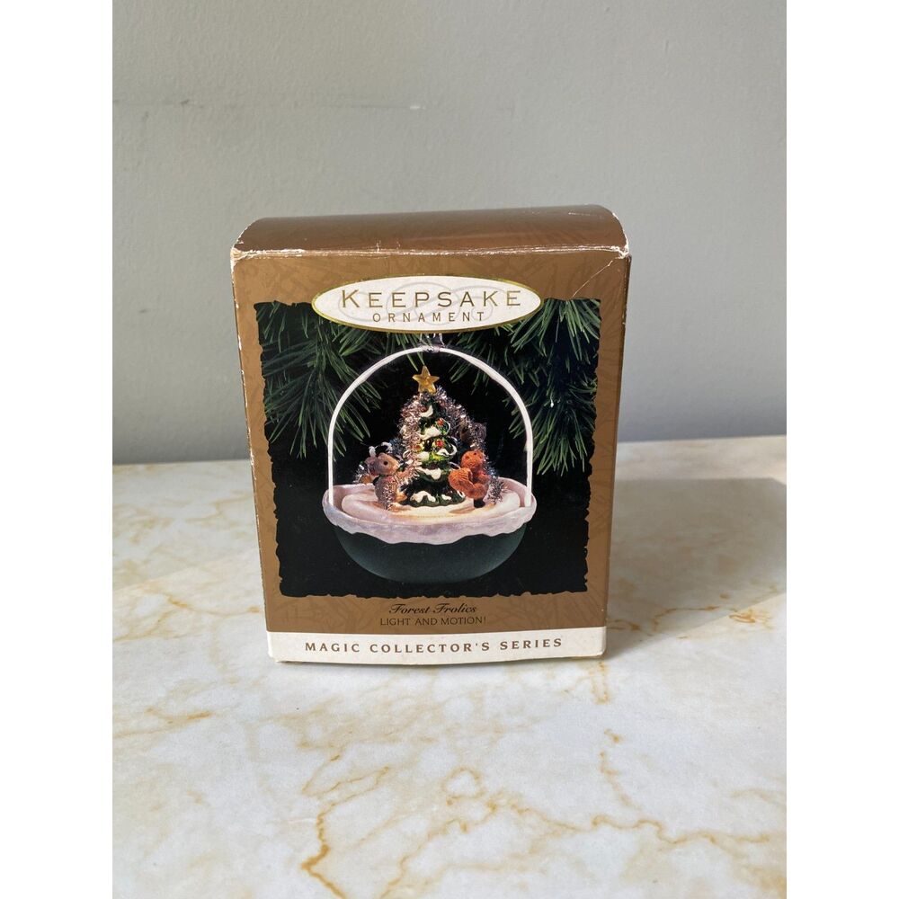 Vintage Forest Frolics Hallmark Keepsake Christmas Lights&Motion Ornament 1993